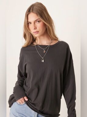 NWT  FREE PEOPLE WE THE FREE NINA LONG SLEEVE TEE BLACK XS